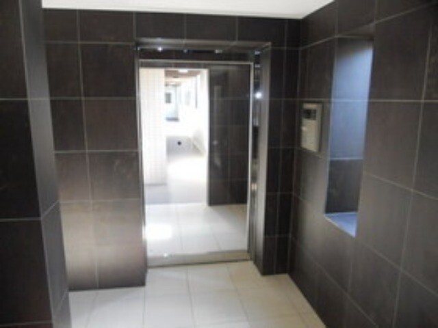 GENOVIA仲池上green wall エントランス