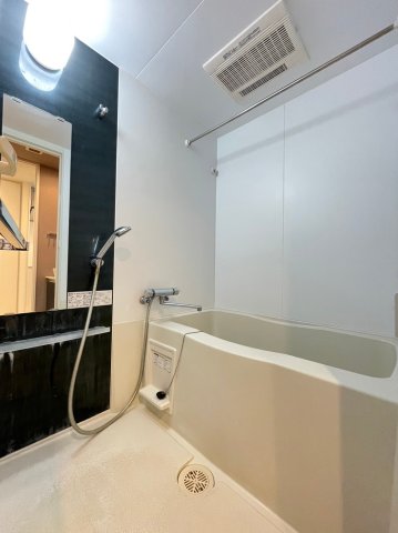 グラントゥルース本郷202号室 お風呂