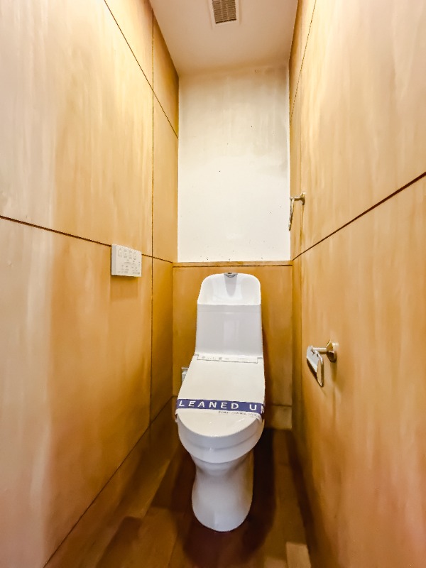 NTPRレジデンス下馬1階 トイレ