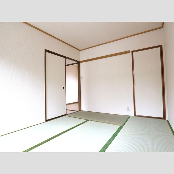 ボーヌファムⅠⅡ　Ⅰ102号室 和室