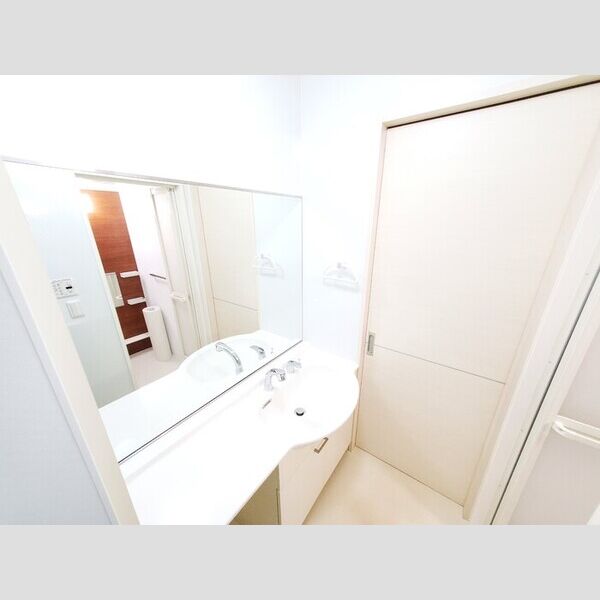 アペゼ 【参考画像】類似タイプ102の画像です