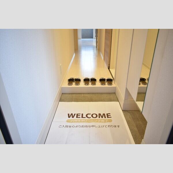 Arpage102号室 玄関