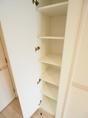 レジディア目黒Ⅳ8階 収納