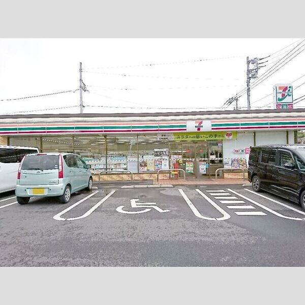 レイクガーデン305号室 コンビニエンスストア