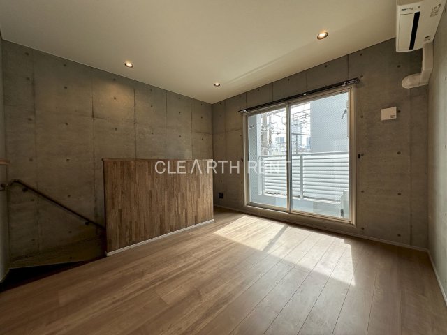 ルミナス池袋本町 スタイリッシュなコンクリート打ちっぱなし構造