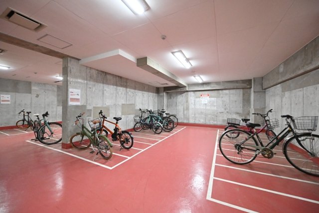 パレステュディオ渋谷本町7階 駐輪場
