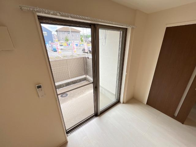 サルベージュ102号室 ベランダ