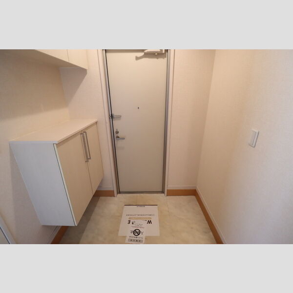 サニーリヴ　A107号室 玄関