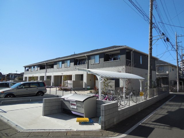 レピナールＦ 外観写真（昼）