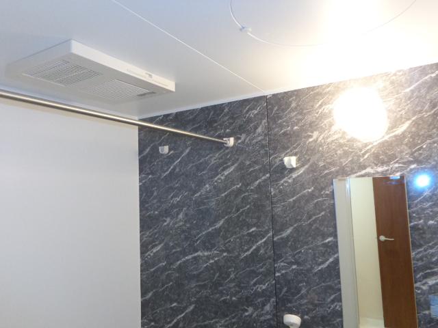 グランドゥール・メイ00102号室 浴室乾燥機