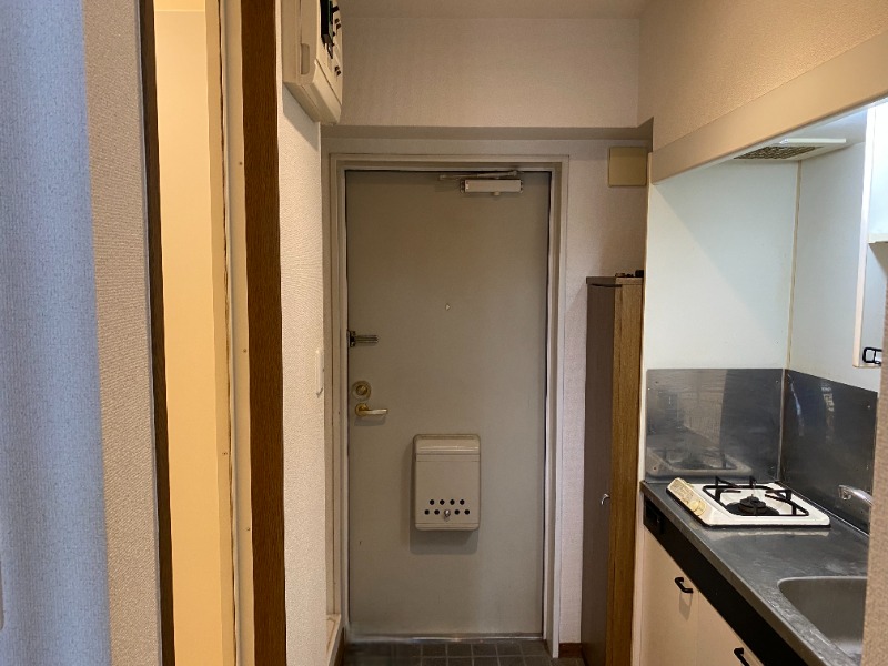 ロイヤルガーデン千鳥町 玄関