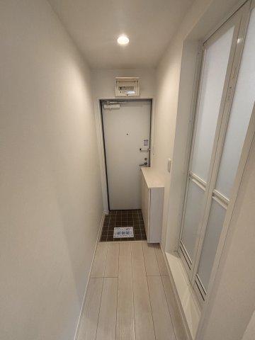 イル・ソーレ桜ヶ丘0102号室 玄関