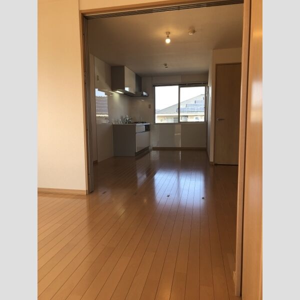 グリーンハイツ205号室 LDK10.5帖