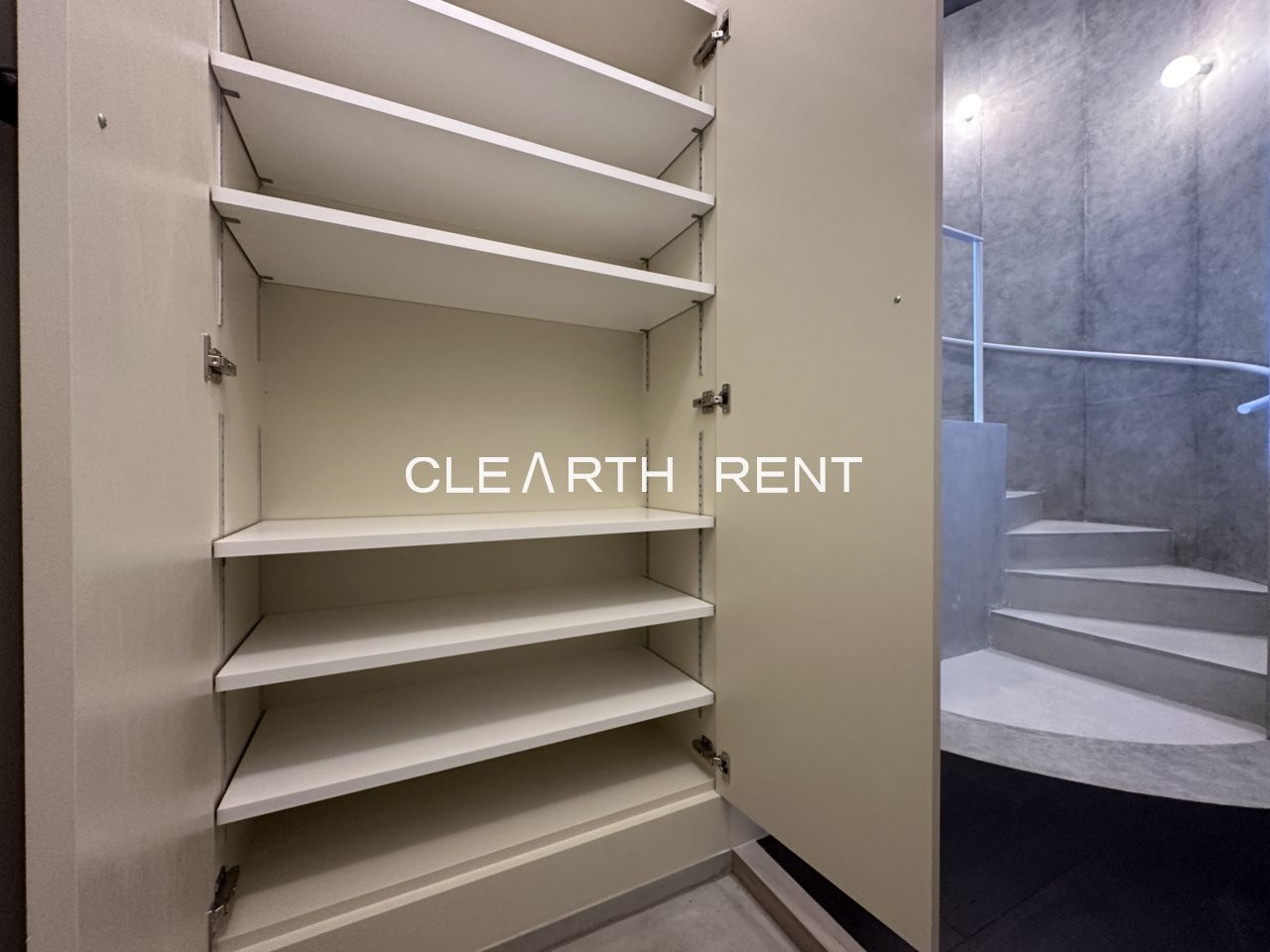 アスタルテ上原 トール型下足入れ