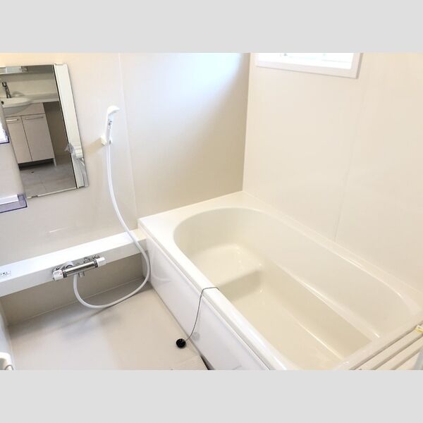 フレシール西大宮Ⅱ 追い焚き機能付きの広々とした一坪風呂♪