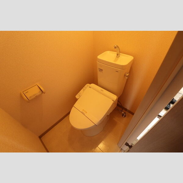 プリシェール桜坂201号室 温水洗浄暖房便座