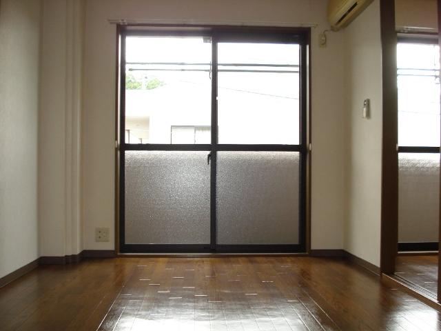 パークサイト 洋室①