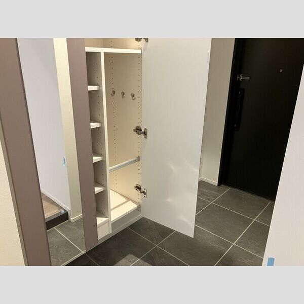 THE RejuvePort KISARAZU1004号室 玄関