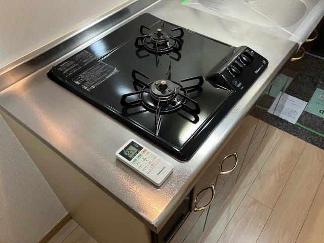 ルーブル練馬弐番館 システムキッチン（2口ガスコンロ）