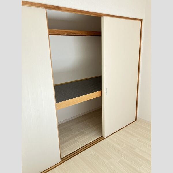 ヴァンベール山口　A205号室 収納