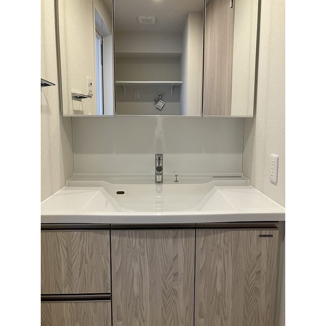 プレディアコート三軒茶屋803号室 内観