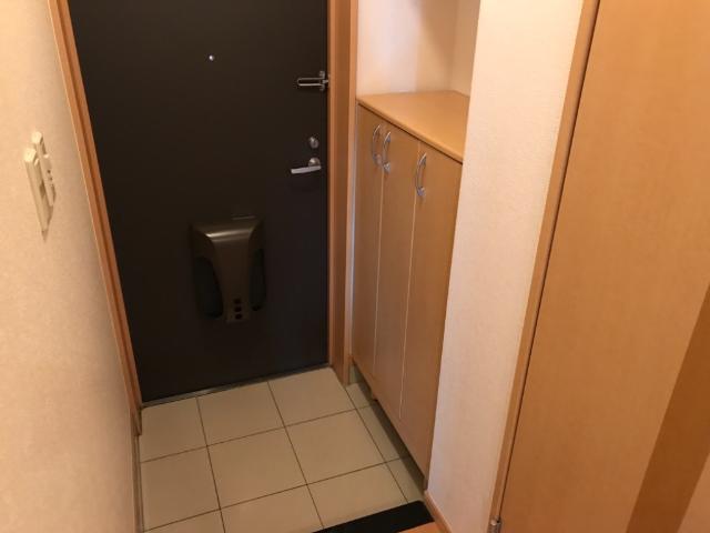 オーパ・ヴィラージュ 玄関