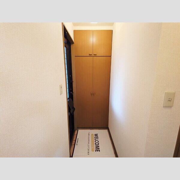 コゥジィーコート 玄関