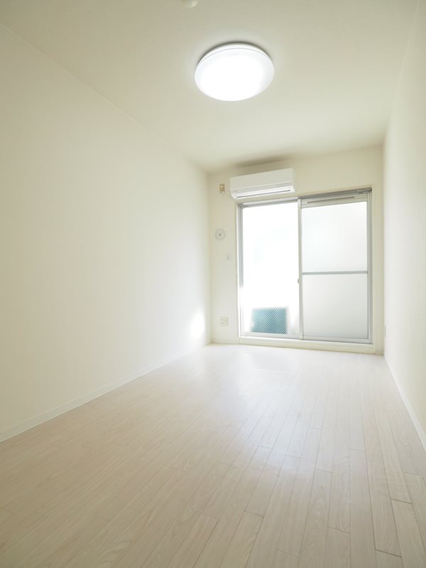 メゾンエクレーレ江古田2階 寝室