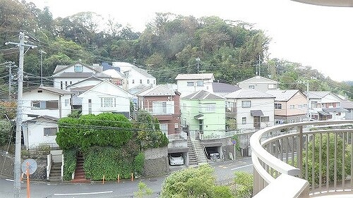 ライオンズマンション逗子披露山公園5階 バルコニーからの眺望　※前回募集時2019年10月の写真