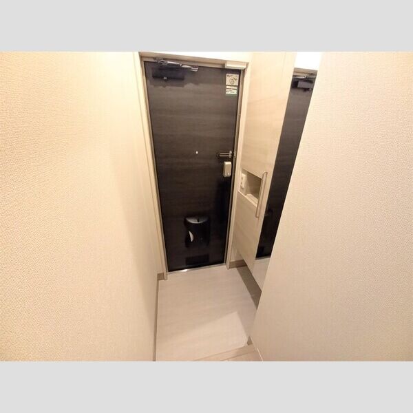 グリーンパティオ206号室 玄関