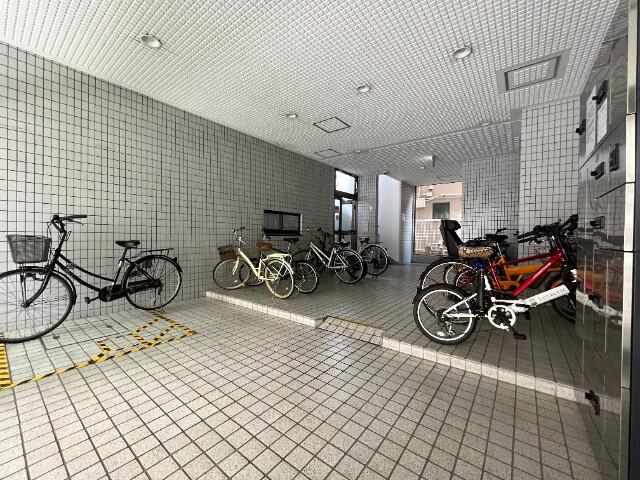 ネオシティ湘南平塚 エントランス