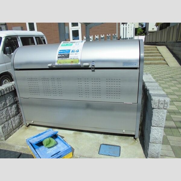 ブランマンジェ ごみ置場