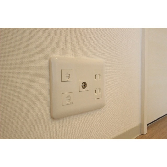 ＣＡＳＣＡＤＥ　ＳＨＩＮＭＡＣＨＩ101号室 コンセント位置