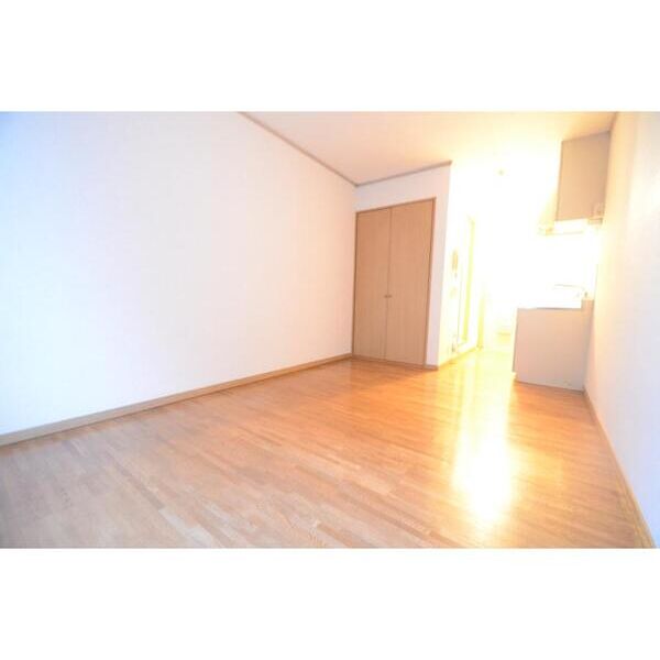 エステートピアアオキII106号室 リビング