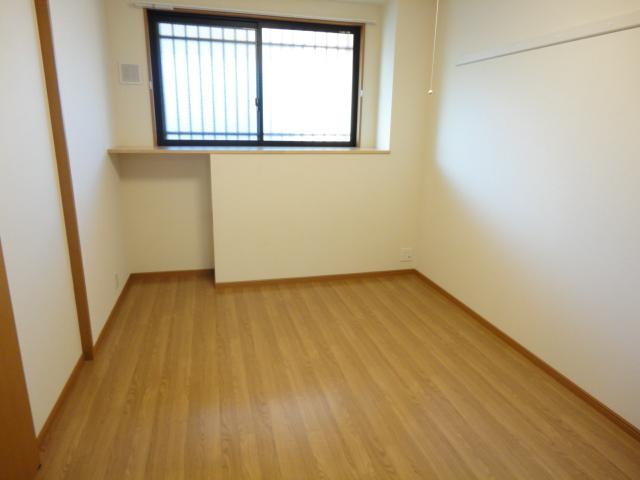 ＴＩＡＲＡ（ティアラ）101号室 洋室