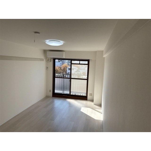 メゾンゼルコーワ 内観