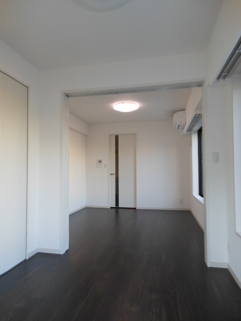 ガーラ・ヒルズ新宿4階 コンパクトで使いやすい洋室です