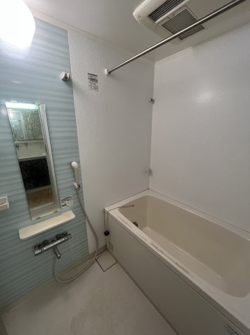 アン・ジュール・ド・フルール0303号室 お風呂