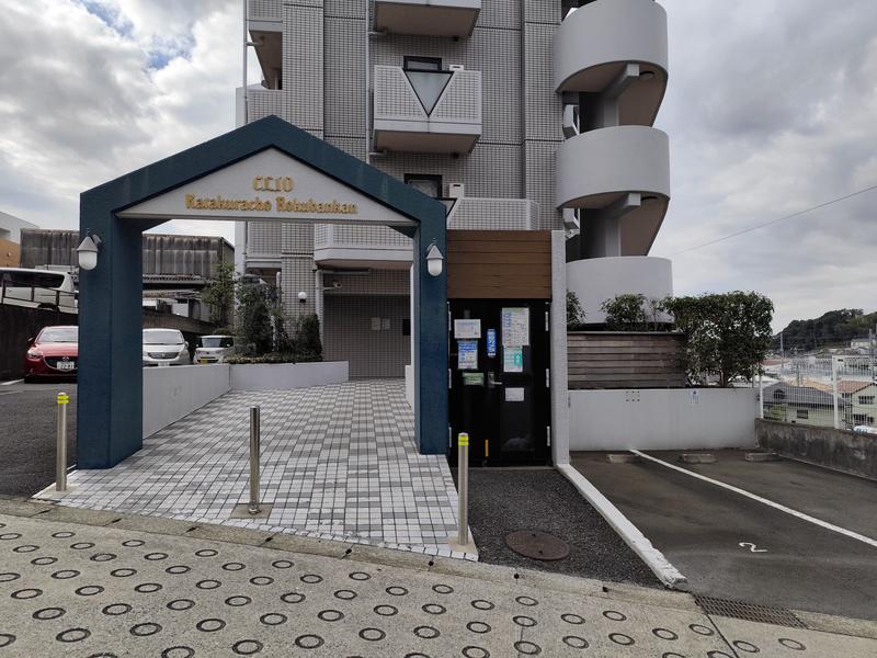 クリオ片倉町六番館6階 エントランス