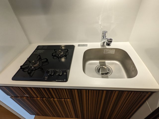 アゼスト堀切菖蒲園Ⅱ211号室 キッチン