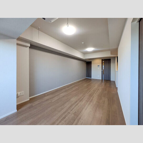 サンジョイアゼロ707号室 LDK①