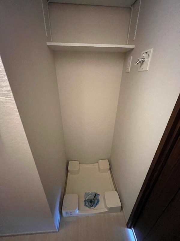 ステラメゾン三軒茶屋11階 洗濯機置き場