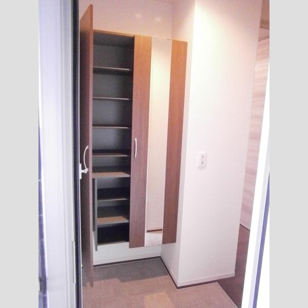 ブリランテ　B303号室 シューズボックス