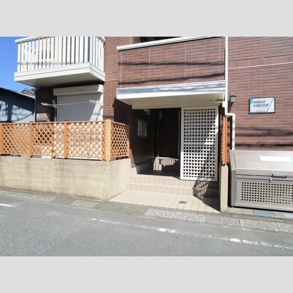 プレミール　カメゾン エントランス