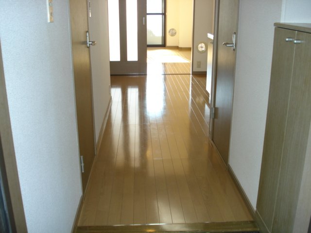 メゾン・ド・ケヤキ 玄関・廊下