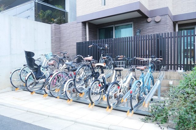 スペリオール白金台地下1階 外観