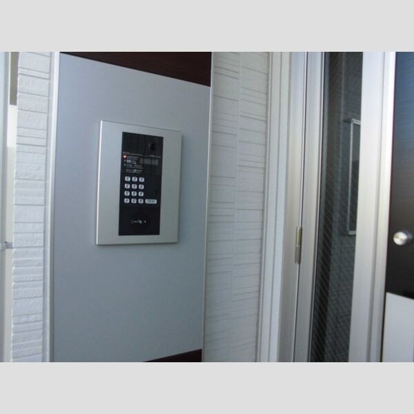 レディア301号室 エントランスオートロック