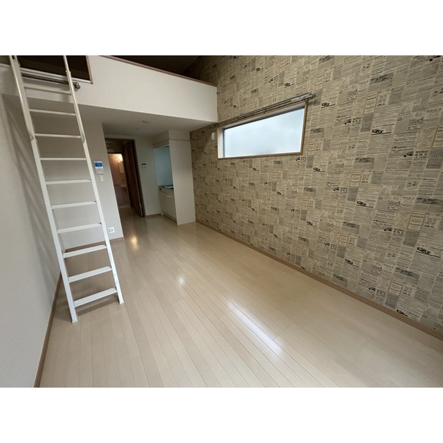 メゾン宮原201号室 リビング