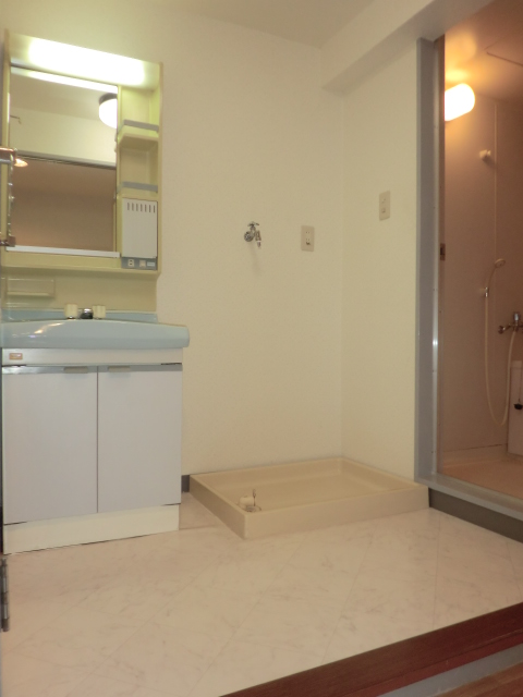 ルミエール妙蓮寺 302号室の写真です