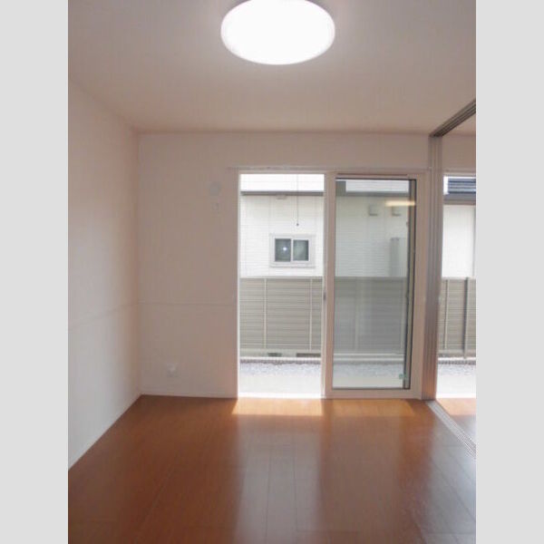 シャルール103号室 洋室